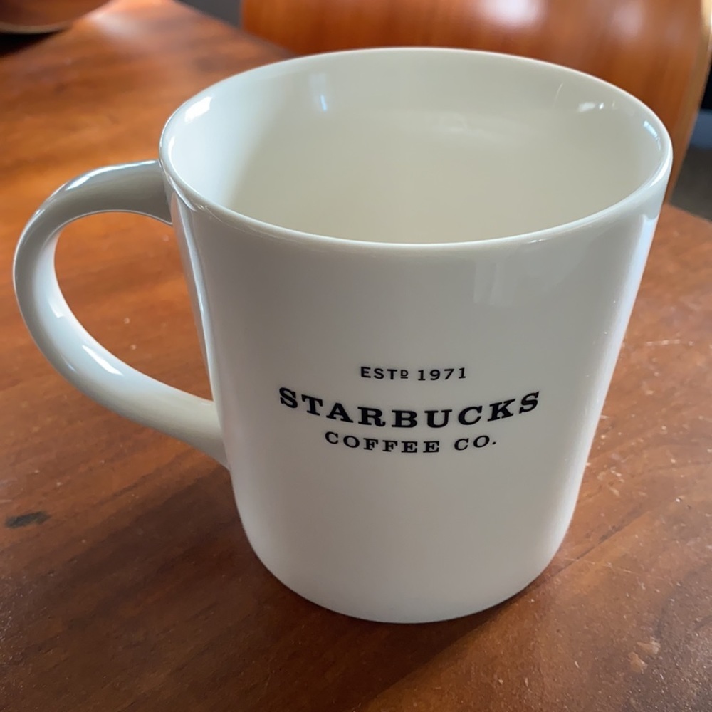 Starbucks Coffee 2010 White New Bone China Mug - Picture 2 of 4